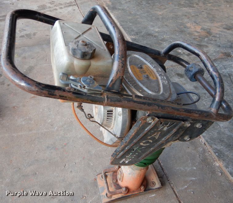 image for item GF9873 (2) Wacker plate compactors