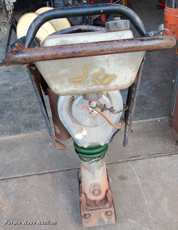 image for item GF9873 (2) Wacker plate compactors