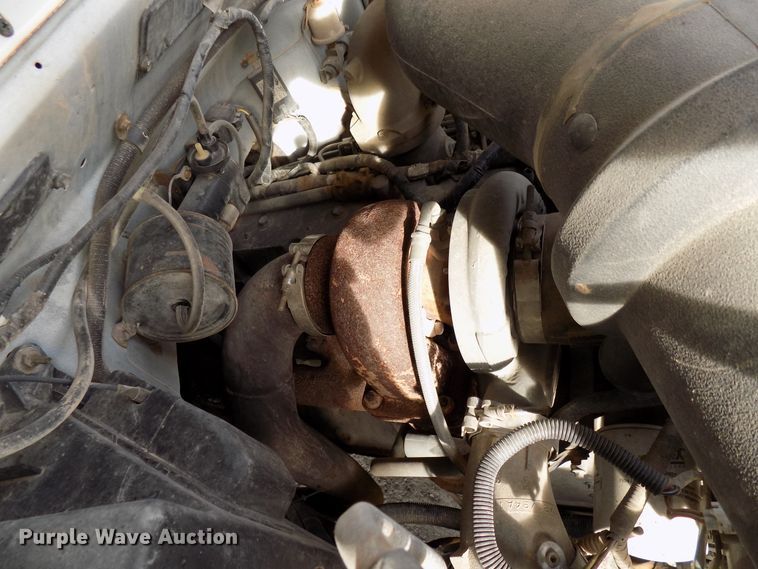 image for item GF9892 1995 Ford F800 oil distribution truck