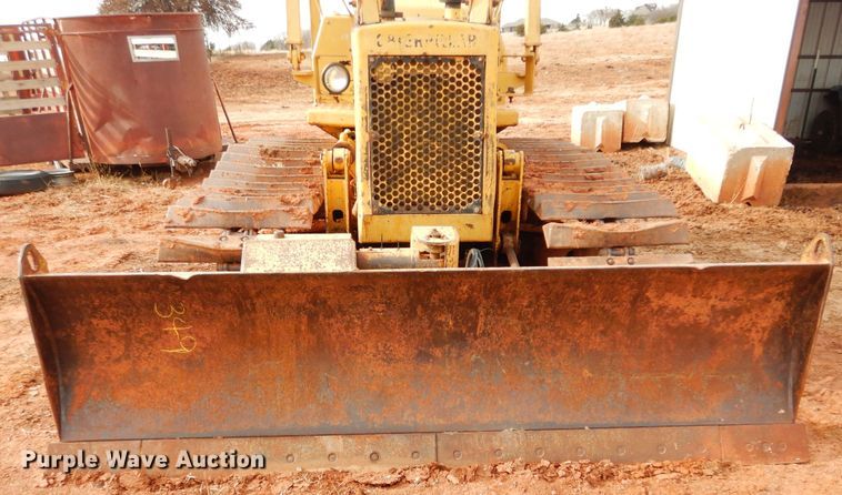 image for item GF9893 Caterpillar D3B dozer
