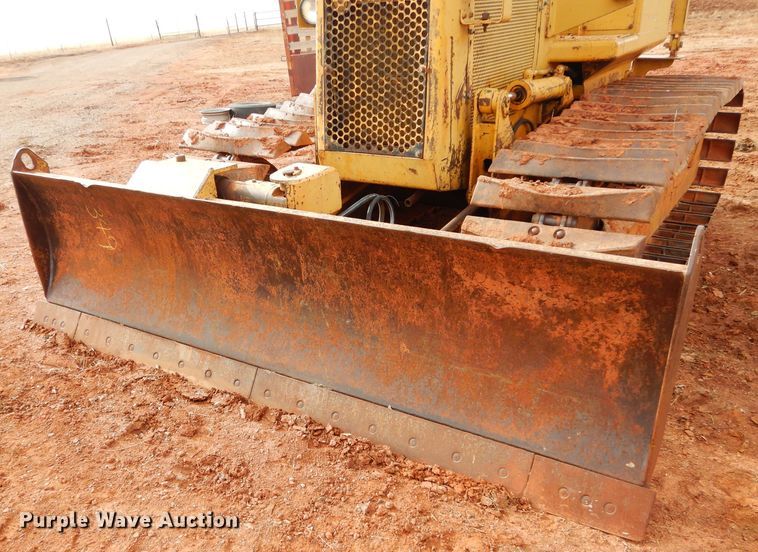 image for item GF9893 Caterpillar D3B dozer