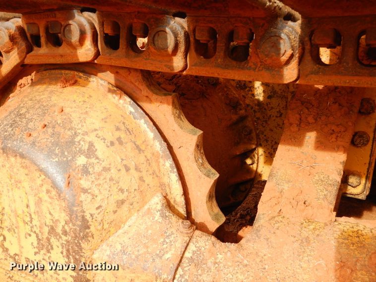 image for item GF9893 Caterpillar D3B dozer