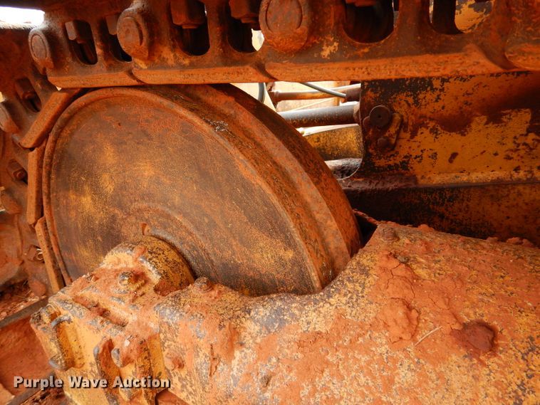 image for item GF9893 Caterpillar D3B dozer