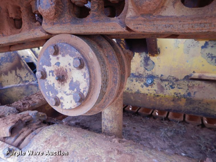 image for item GF9893 Caterpillar D3B dozer