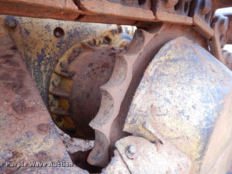 image for item GF9893 Caterpillar D3B dozer