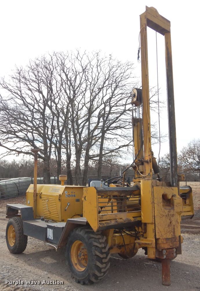 image for item GF9895 Arrow HJ1250R hydraulic concrete breaker hammer, and post driver