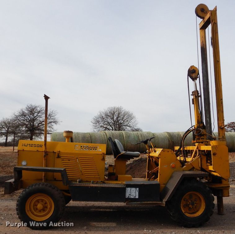 image for item GF9895 Arrow HJ1250R hydraulic concrete breaker hammer, and post driver