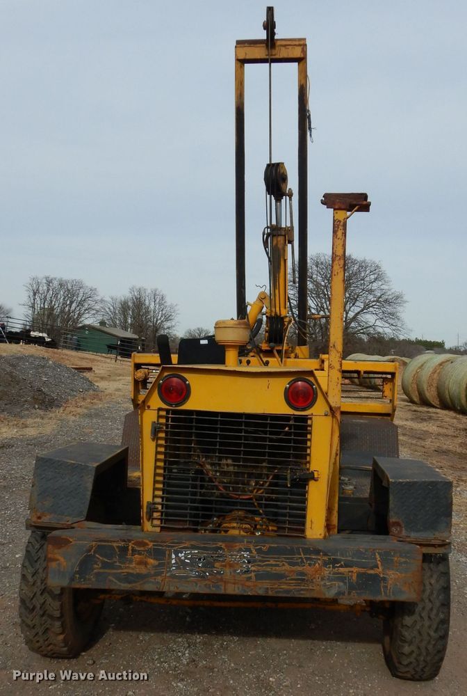 image for item GF9895 Arrow HJ1250R hydraulic concrete breaker hammer, and post driver