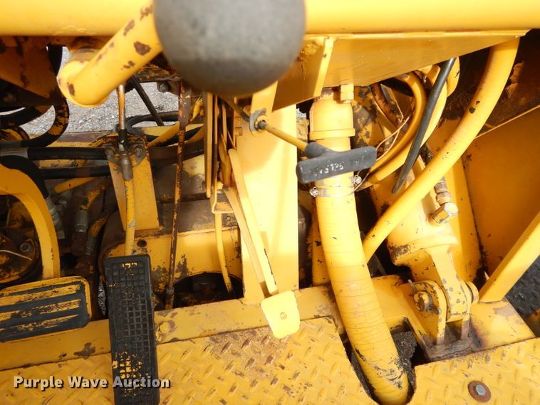 image for item GF9895 Arrow HJ1250R hydraulic concrete breaker hammer, and post driver