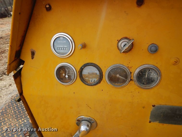 image for item GF9895 Arrow HJ1250R hydraulic concrete breaker hammer, and post driver