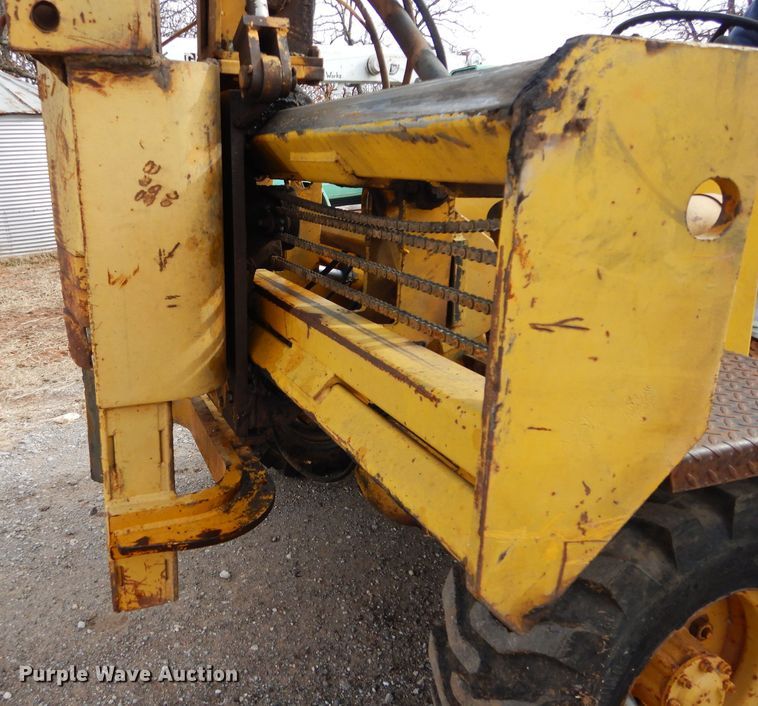 image for item GF9895 Arrow HJ1250R hydraulic concrete breaker hammer, and post driver