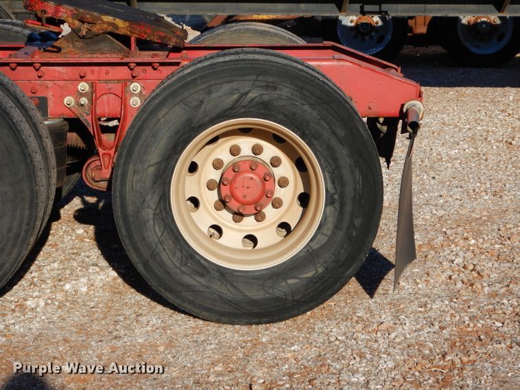 image for item GF9912 2006 International 9200i semi truck