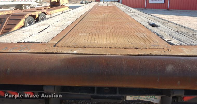 image for item GF9913 1985 Aztec flatbed trailer