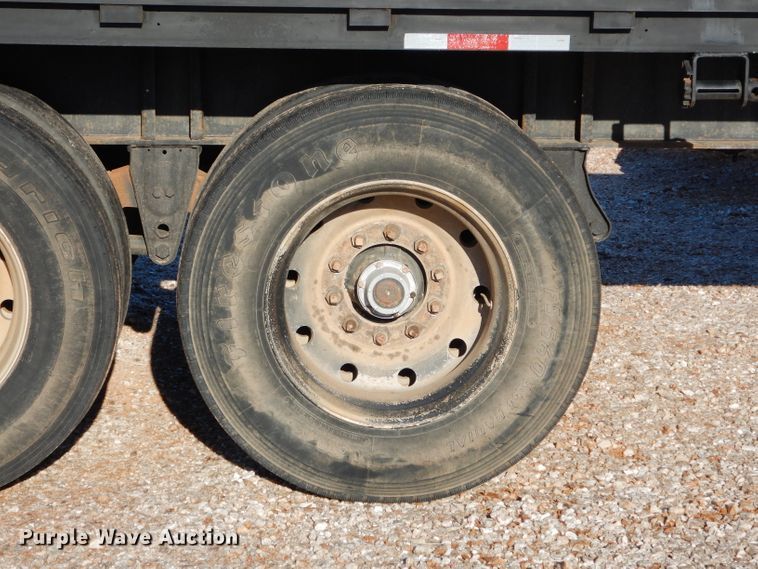 image for item GF9913 1985 Aztec flatbed trailer