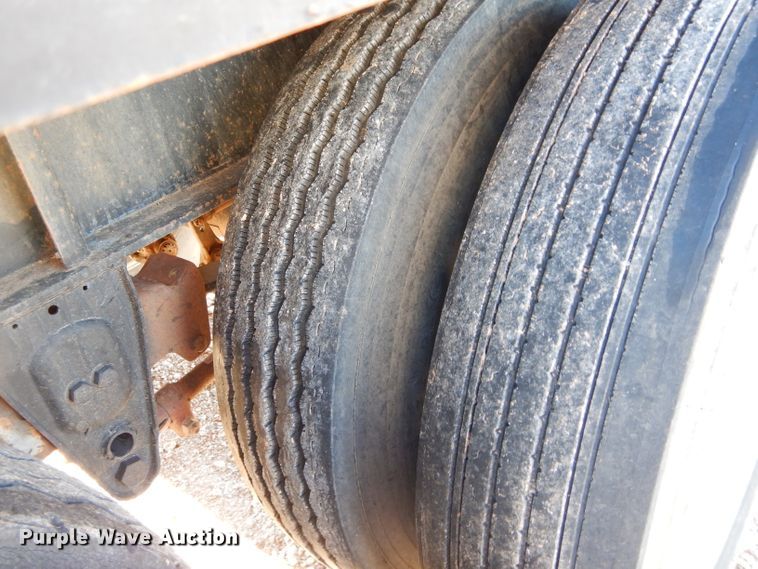 image for item GF9913 1985 Aztec flatbed trailer