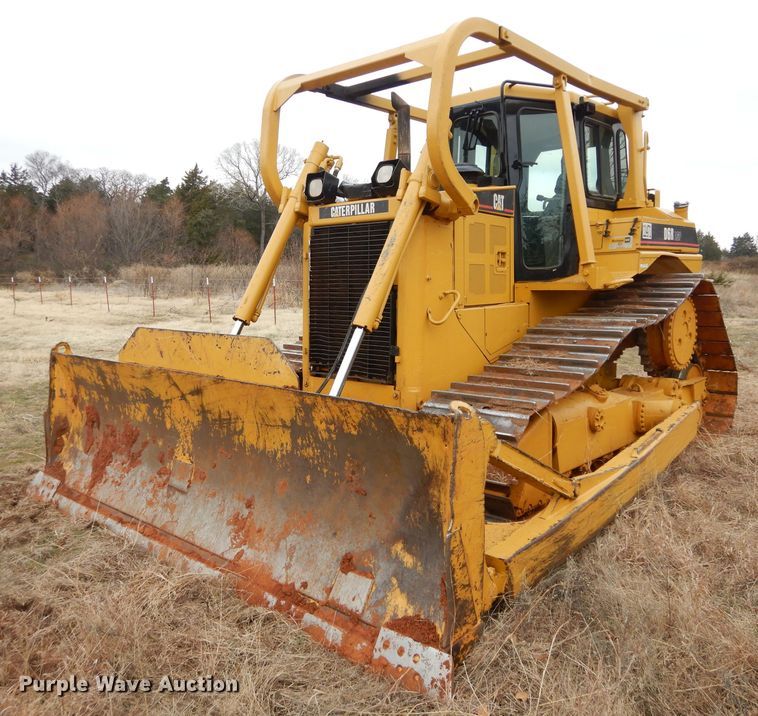 image for item GF9918 2003 Caterpillar D6R LGP Series II dozer