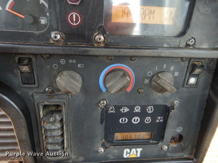 image for item GF9918 2003 Caterpillar D6R LGP Series II dozer