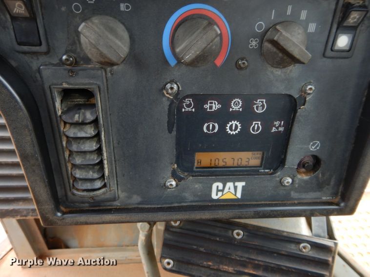 image for item GF9918 2003 Caterpillar D6R LGP Series II dozer