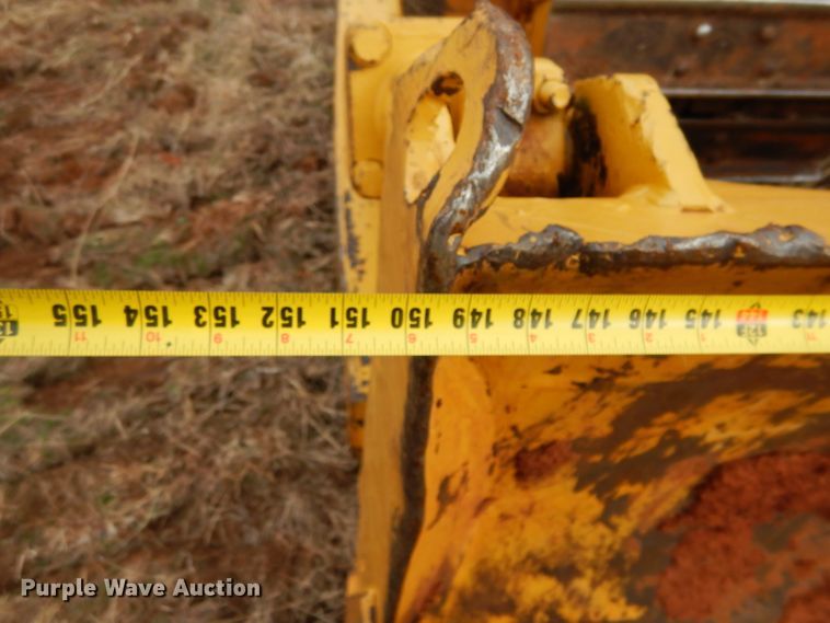 image for item GF9918 2003 Caterpillar D6R LGP Series II dozer