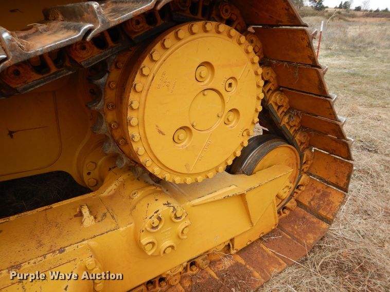 image for item GF9918 2003 Caterpillar D6R LGP Series II dozer