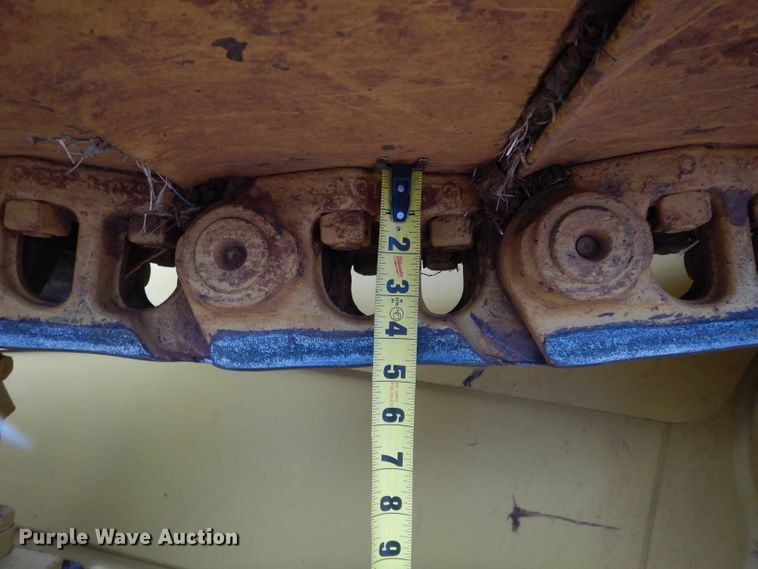 image for item GF9918 2003 Caterpillar D6R LGP Series II dozer