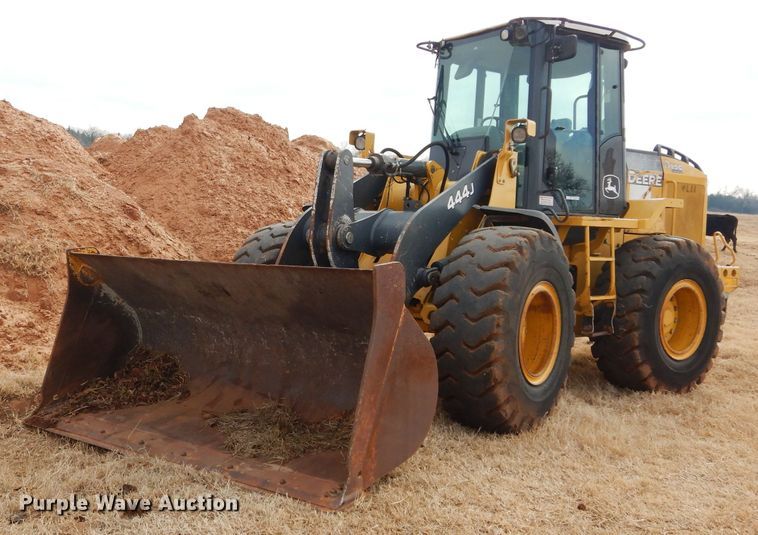image for item GF9922 2006 John Deere 444J wheel loader