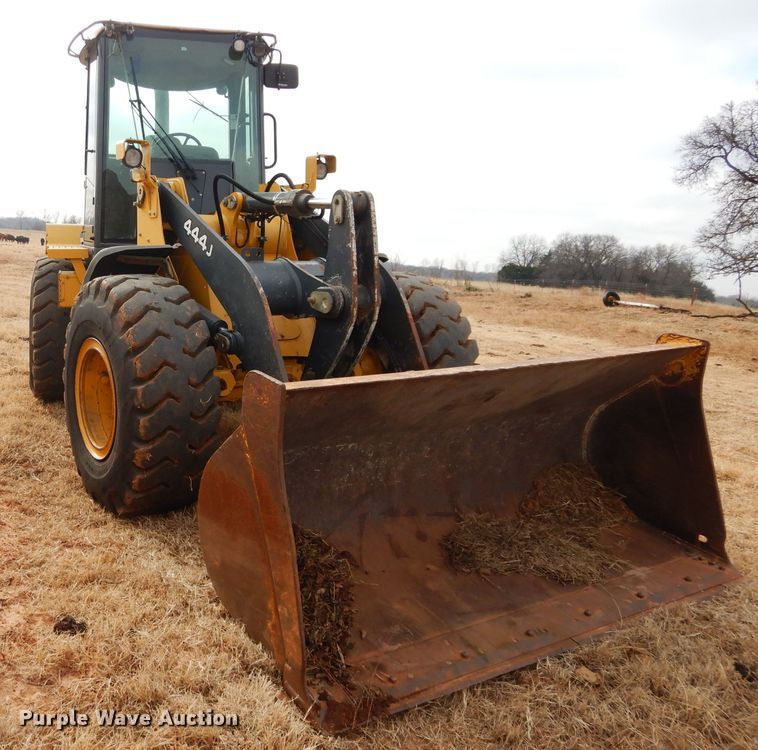 image for item GF9922 2006 John Deere 444J wheel loader
