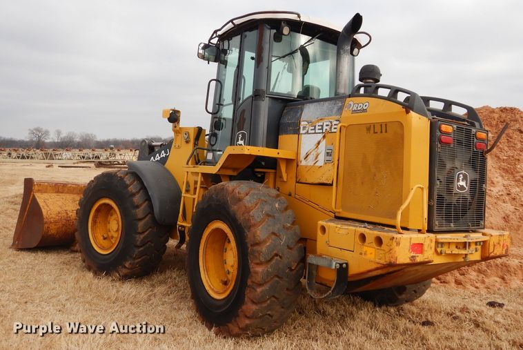 image for item GF9922 2006 John Deere 444J wheel loader