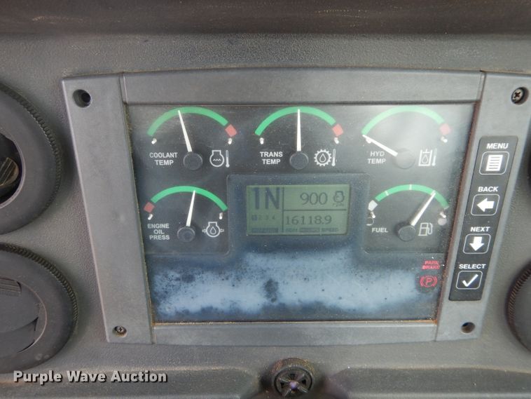 image for item GF9922 2006 John Deere 444J wheel loader