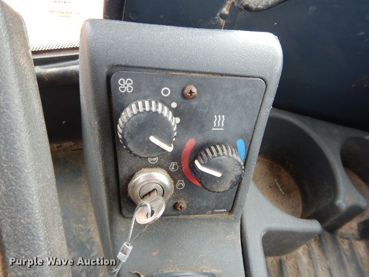 image for item GF9922 2006 John Deere 444J wheel loader