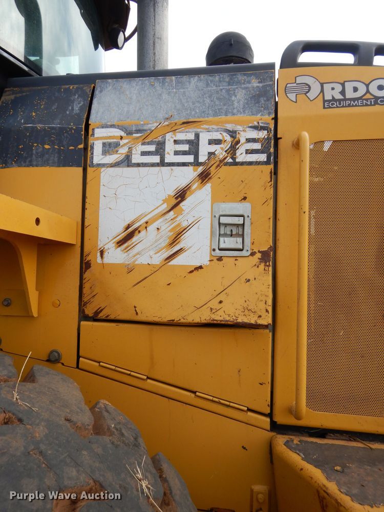 image for item GF9922 2006 John Deere 444J wheel loader