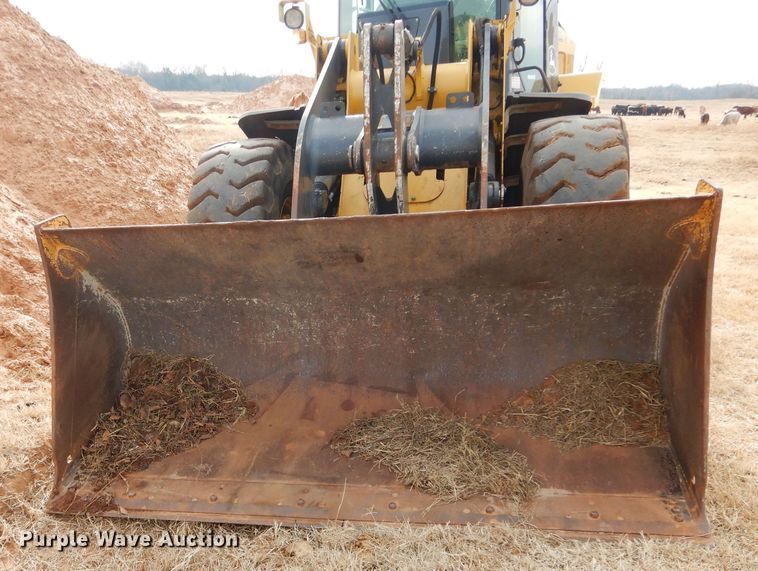 image for item GF9922 2006 John Deere 444J wheel loader