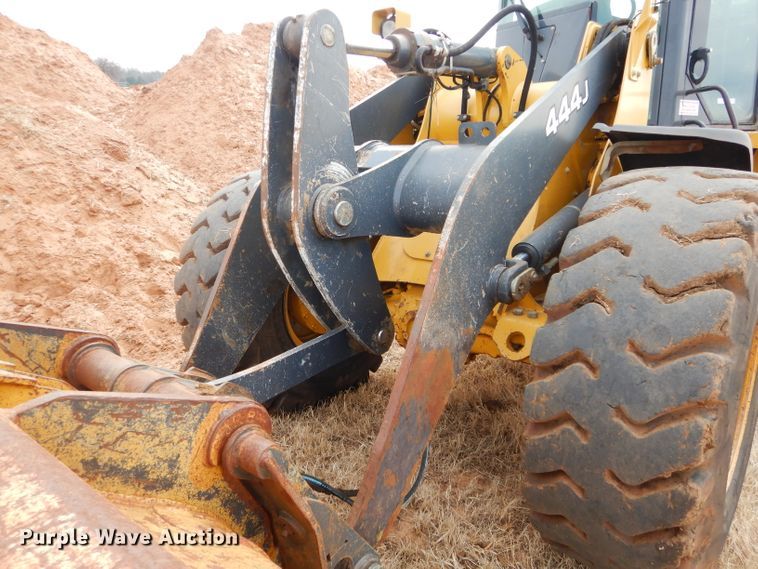 image for item GF9922 2006 John Deere 444J wheel loader