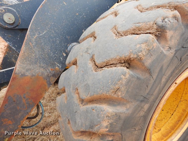 image for item GF9922 2006 John Deere 444J wheel loader