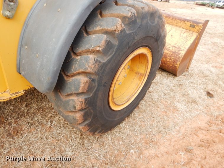 image for item GF9922 2006 John Deere 444J wheel loader