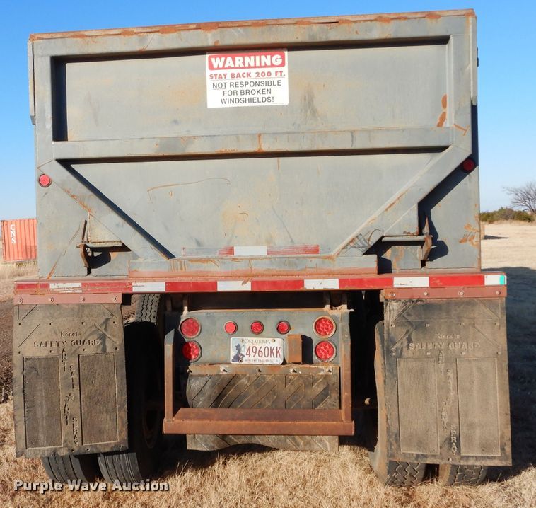 image for item GF9943 1995 Clement RK2S2825BT-AIR end dump trailer