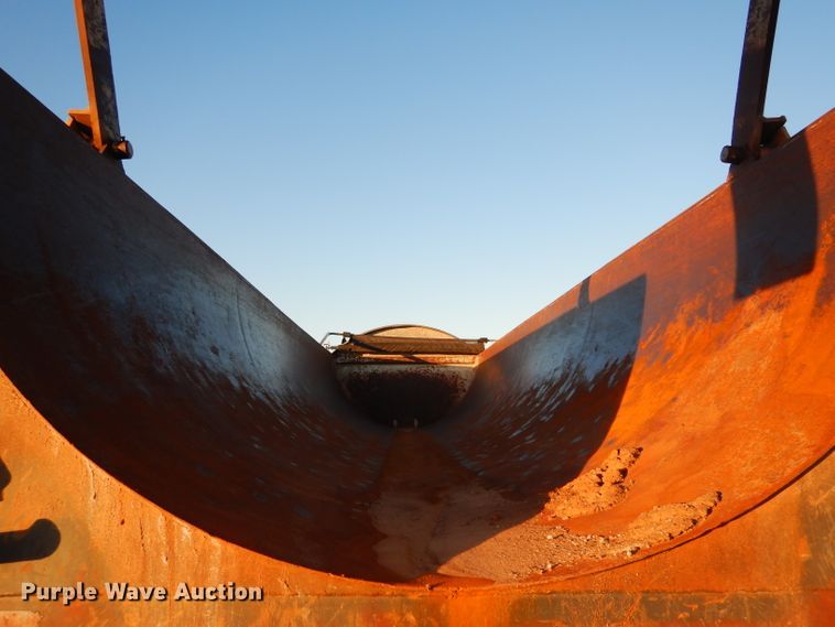 image for item GF9943 1995 Clement RK2S2825BT-AIR end dump trailer