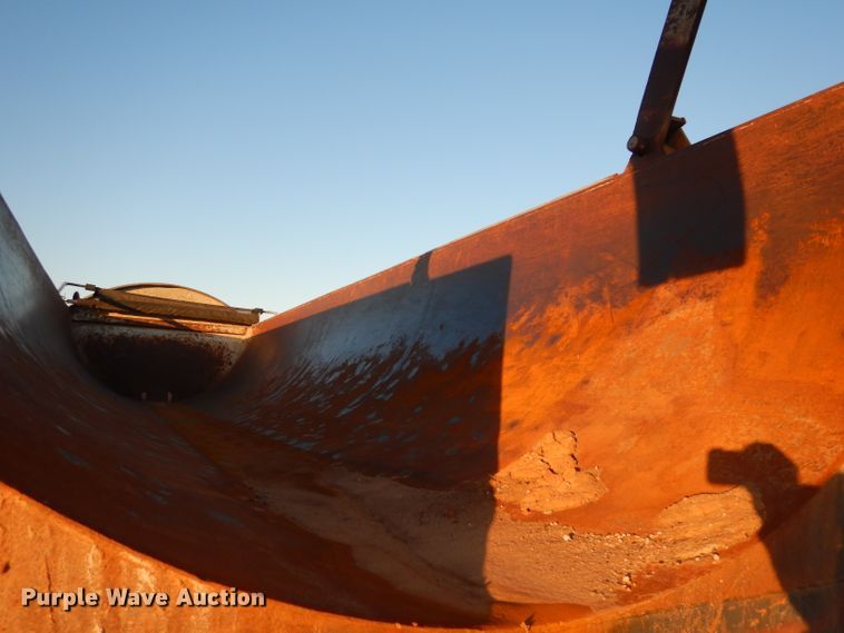 image for item GF9943 1995 Clement RK2S2825BT-AIR end dump trailer