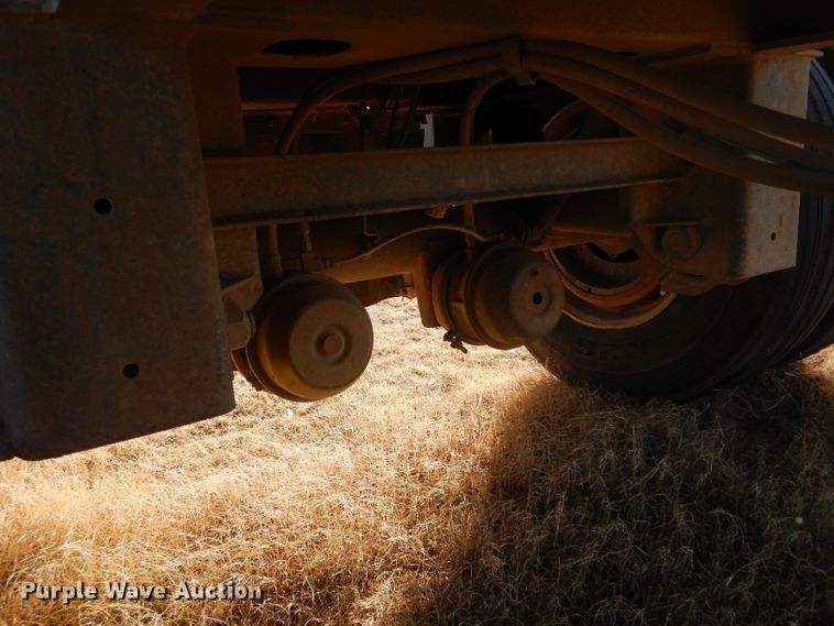 image for item GF9943 1995 Clement RK2S2825BT-AIR end dump trailer