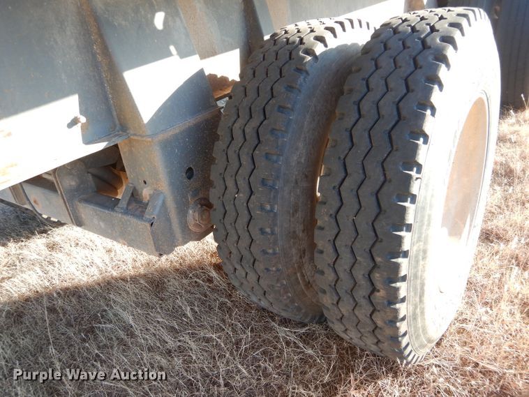 image for item GF9943 1995 Clement RK2S2825BT-AIR end dump trailer