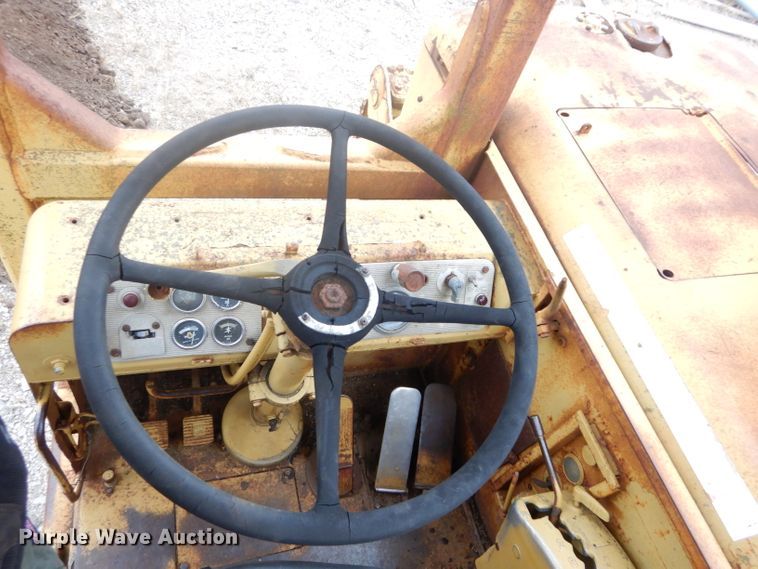 image for item GF9966 Caterpillar 627B conventional scraper