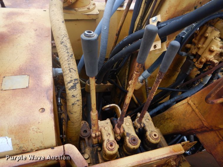 image for item GF9966 Caterpillar 627B conventional scraper