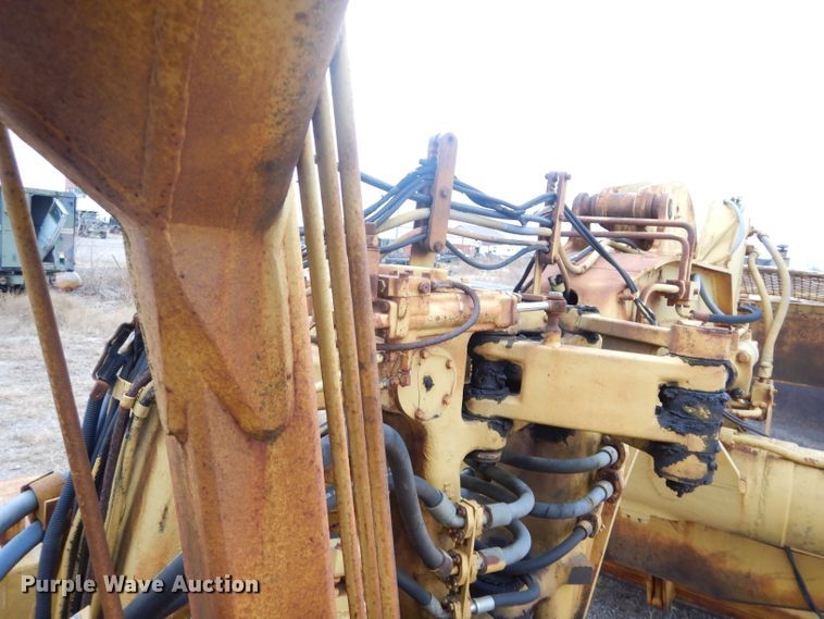 image for item GF9966 Caterpillar 627B conventional scraper