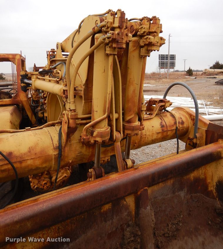 image for item GF9966 Caterpillar 627B conventional scraper