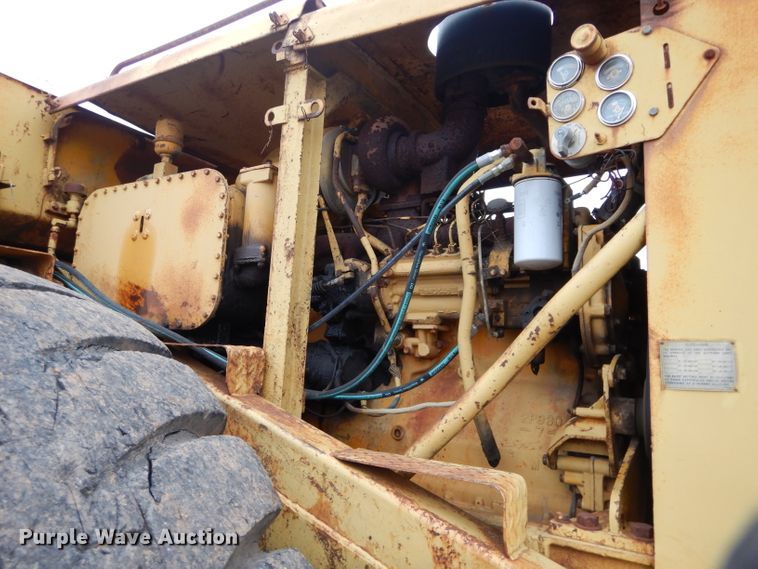 image for item GF9966 Caterpillar 627B conventional scraper