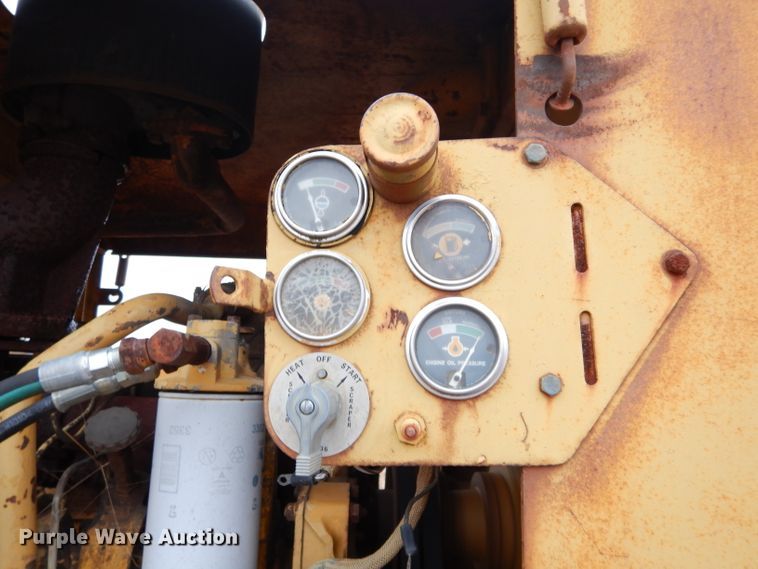 image for item GF9966 Caterpillar 627B conventional scraper