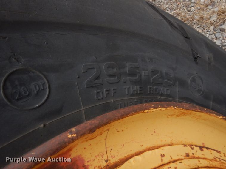 image for item GF9966 Caterpillar 627B conventional scraper