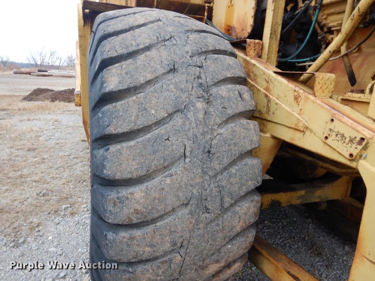 image for item GF9966 Caterpillar 627B conventional scraper