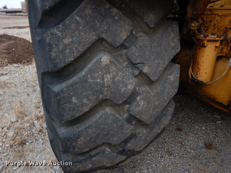 image for item GF9966 Caterpillar 627B conventional scraper