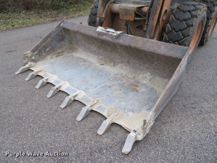 image for item GI9033 2007 Case 440 skid steer